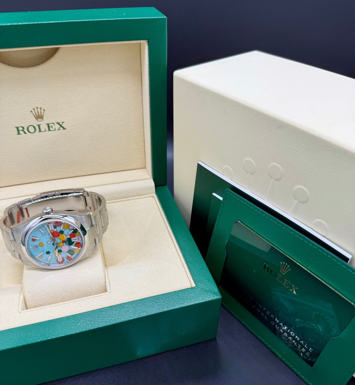 ロレックス オイスターパーペチュアル 124300 セレブレーションモチーフ文字盤|Timeseek