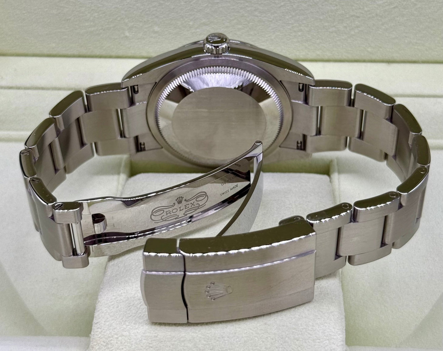 ロレックス オイスターパーペチュアル 126000 セレブレーションモチーフ文字盤|Timeseek