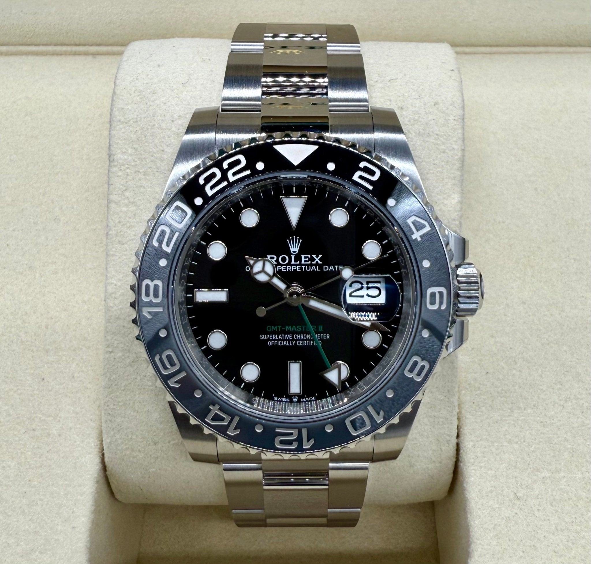 Web最安値】ロレックス GMTマスターⅡ 126710GRNR 黒文字盤 新品