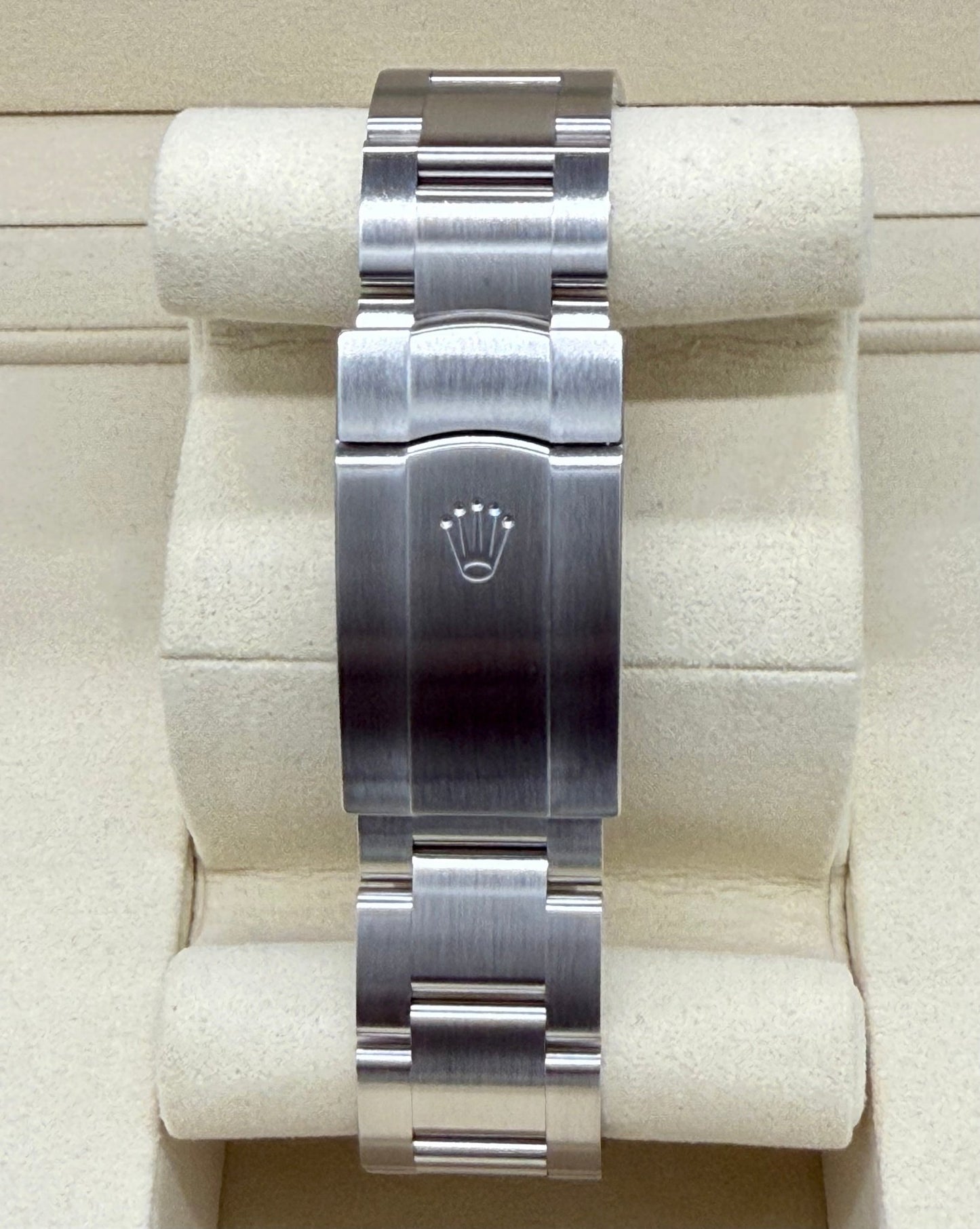 ロレックス オイスターパーペチュアル 134300 メットブルー文字盤｜Timeseek