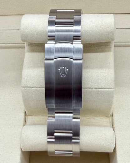 ロレックス オイスターパーペチュアル 134300 メットブルー文字盤｜Timeseek