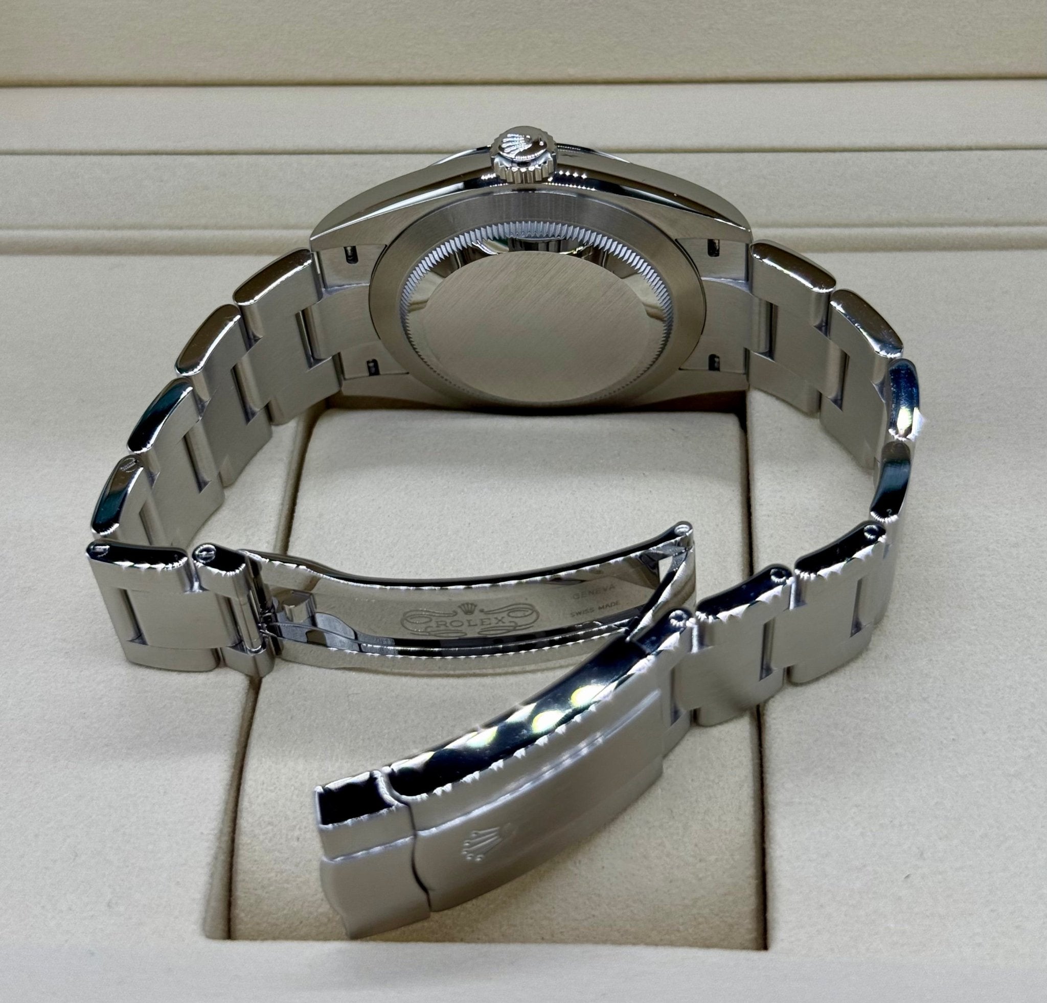 Web最安値】ロレックス オイスターパーペチュアル 134300 メットブルー