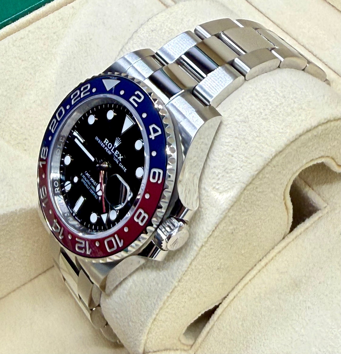 ロレックス GMTマスターⅡ 126710BLRO 黒文字盤